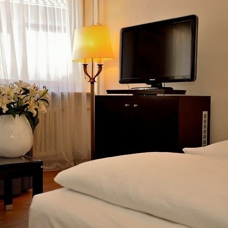 Hotel Restaurant Arche Штутгарт Екстер'єр фото